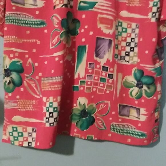 Vintage Hawaiian button down shirt - Picture 8 of 11